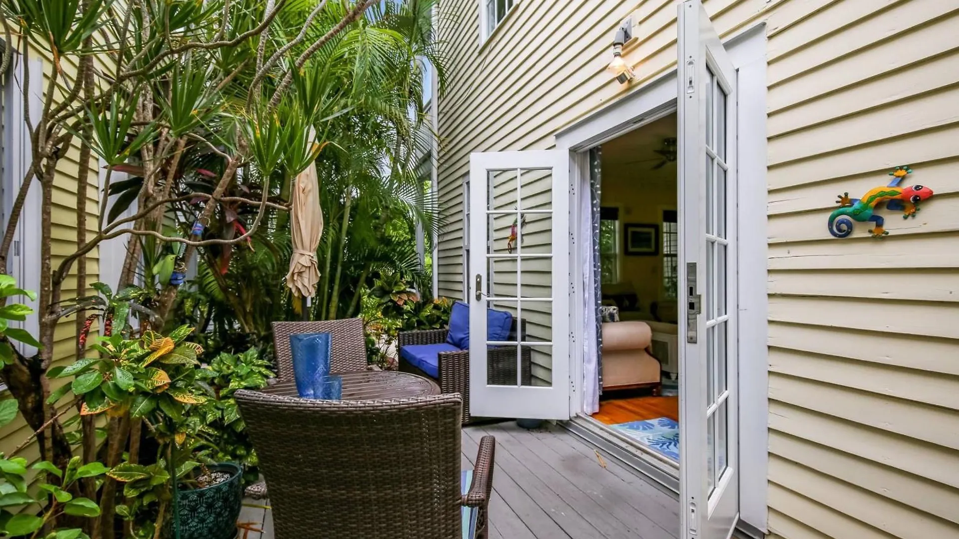 Prázdninový dům Tumis Time Out By Avantstay Heart Of Old Town W Shared Pool Month Long Stays Only Key West